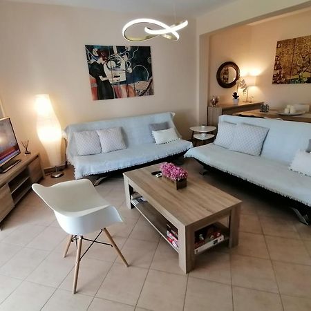 Bella Casa Apartment Nea Peramos  Ngoại thất bức ảnh