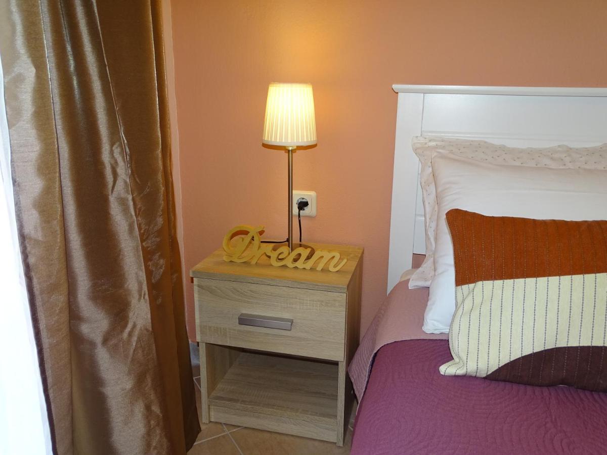 Bella Casa Apartment Nea Peramos  Ngoại thất bức ảnh