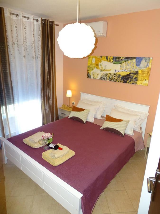 Bella Casa Apartment Nea Peramos  Ngoại thất bức ảnh